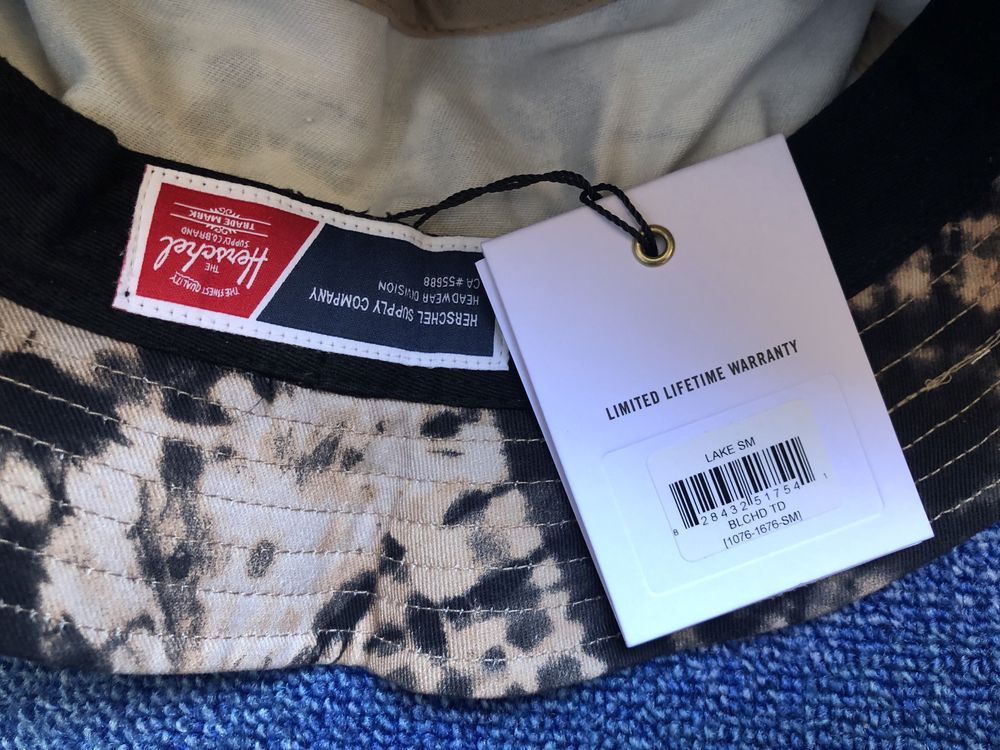 New Era/Fila/ Herschel/Levi's Bucket Hat ОРИГИНАЛНИ шапки идиотки