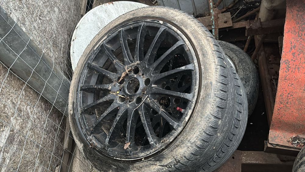 Vând jante BMW r18 5x120