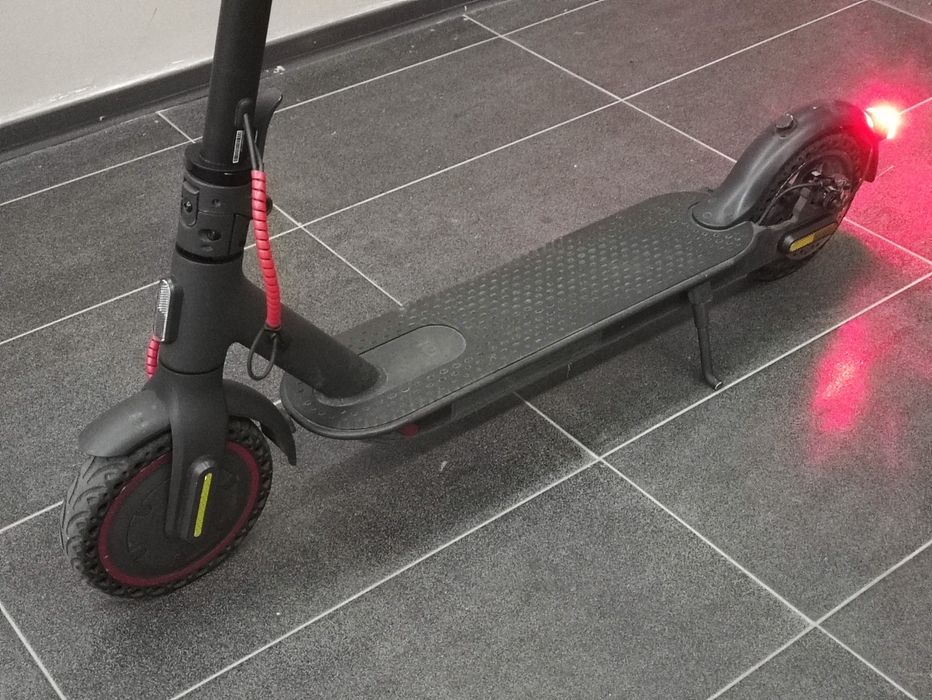 Електрическа тротинетка Xiaomi Mi Pro 2