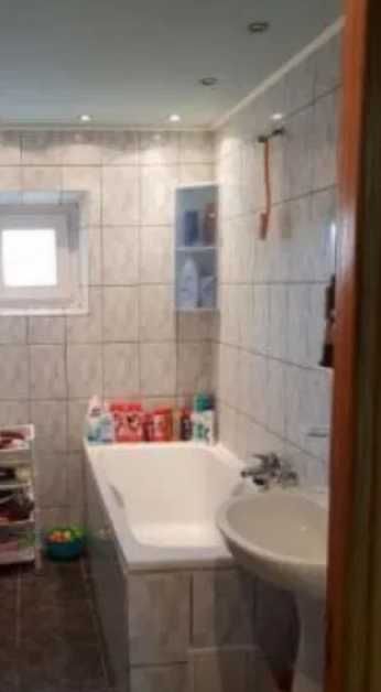 Дава се под наем Тристаен апартамент в Пловдив, Христо Смирненски - 91 кв.м за 255 € - Снимка #3