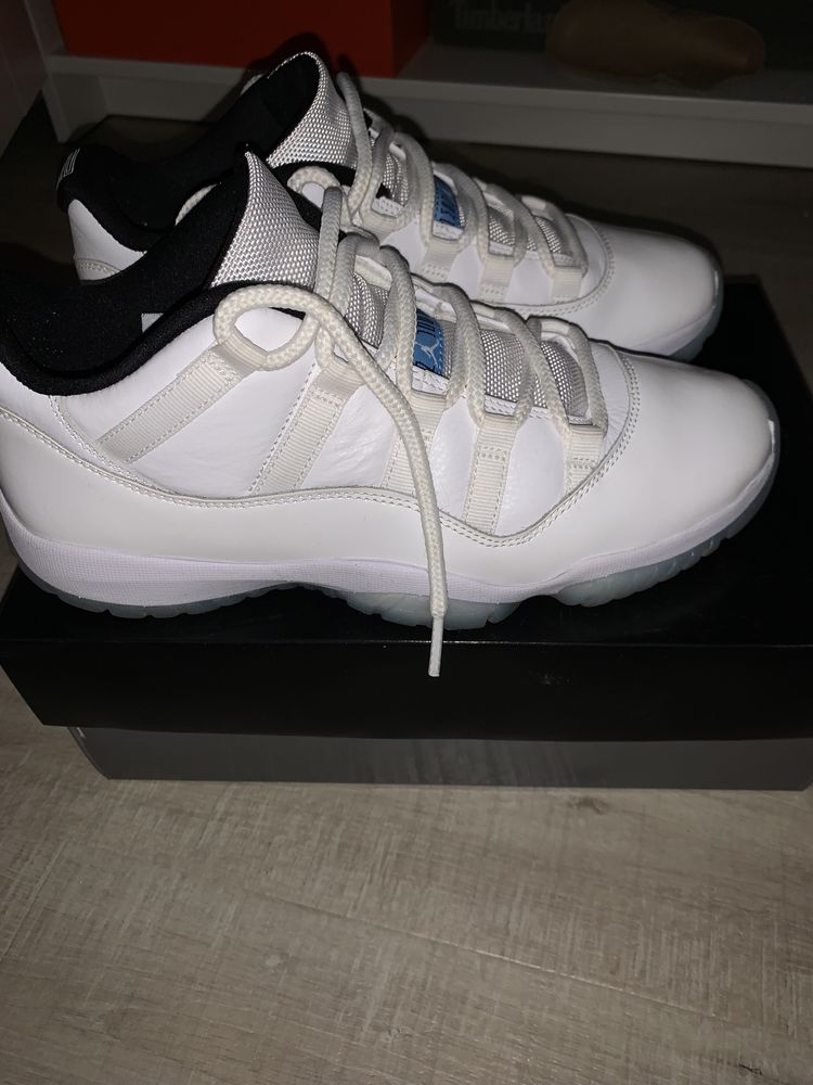 Jordan retro 11 low legend blue