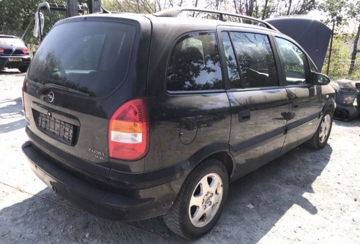 Продаваме на части опел зафира 1.8и 116кс opel zafira 1.8 116i.