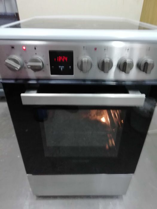 Продаётся Эл. Плита  в хорошем состоянии.