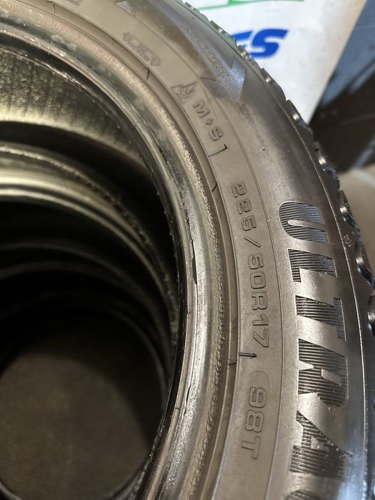 225/50 R17 98T XL - Goodyear Ultra Grip ICE ARCTIC M+S Oferta