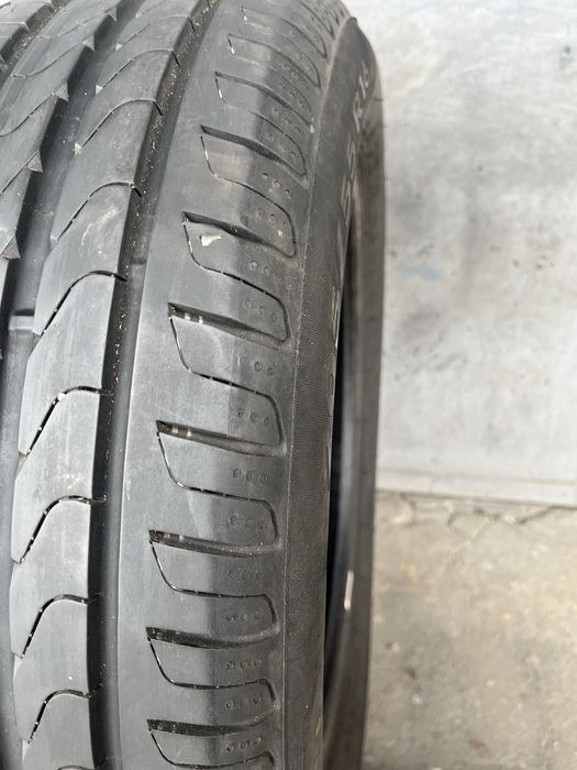 2 бр. летни гуми 205/55/16 Pirelli 6,5 mm DOT 1515