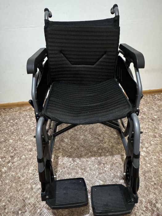 Инвалидная коляска