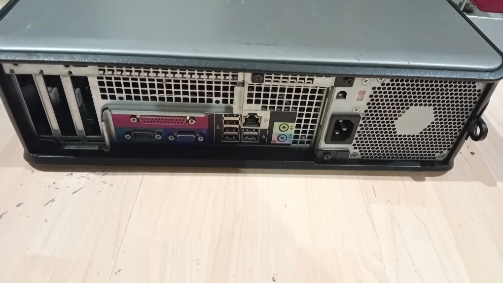 Vand unitate PC dell optiplex 745