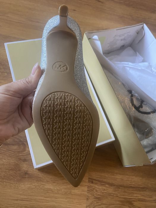Дамски обувки MICHAEL KORS 35.5 / токче 8см НОВИ!!!