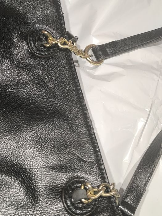 Черна чанта на Anne Klein