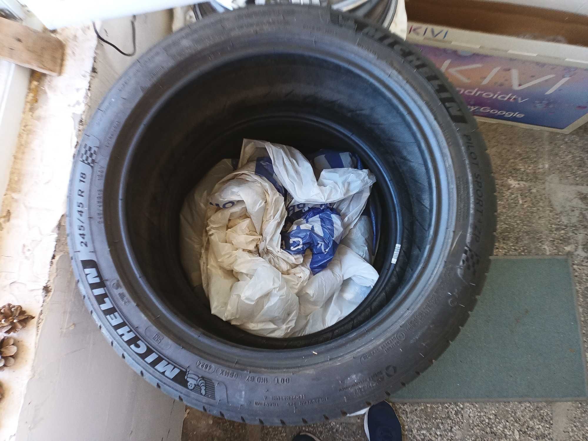 Гуми Run Flat 245/45 R18 Michelin pilot sport 4