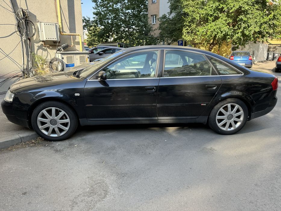 Audi A6 quattro an 2003