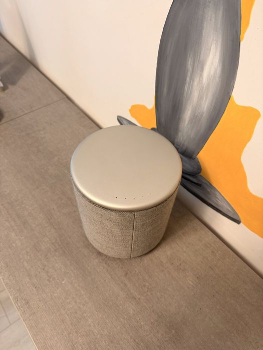 Boxa Bang & Olufsen M5 premium in stare 9,5/10, cutie