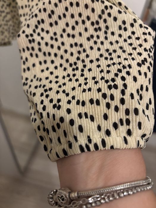 Bluza office/eleganta fluida si delicata, marimea M, Mango