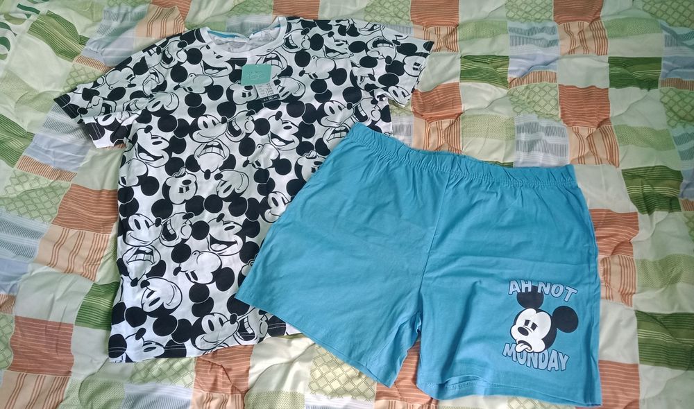 Vand lot tricouri baieti/barbati XL