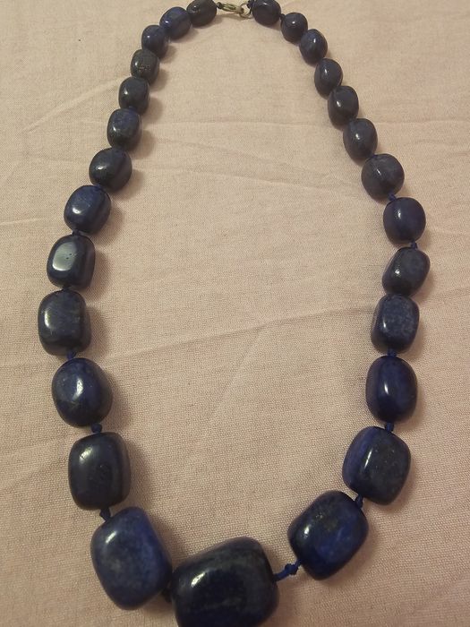 Margele din pietre semiprețioase soladit