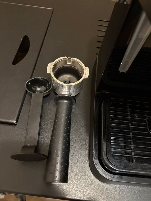 Кафемашина DeLonghi Stilosa EC260.BK