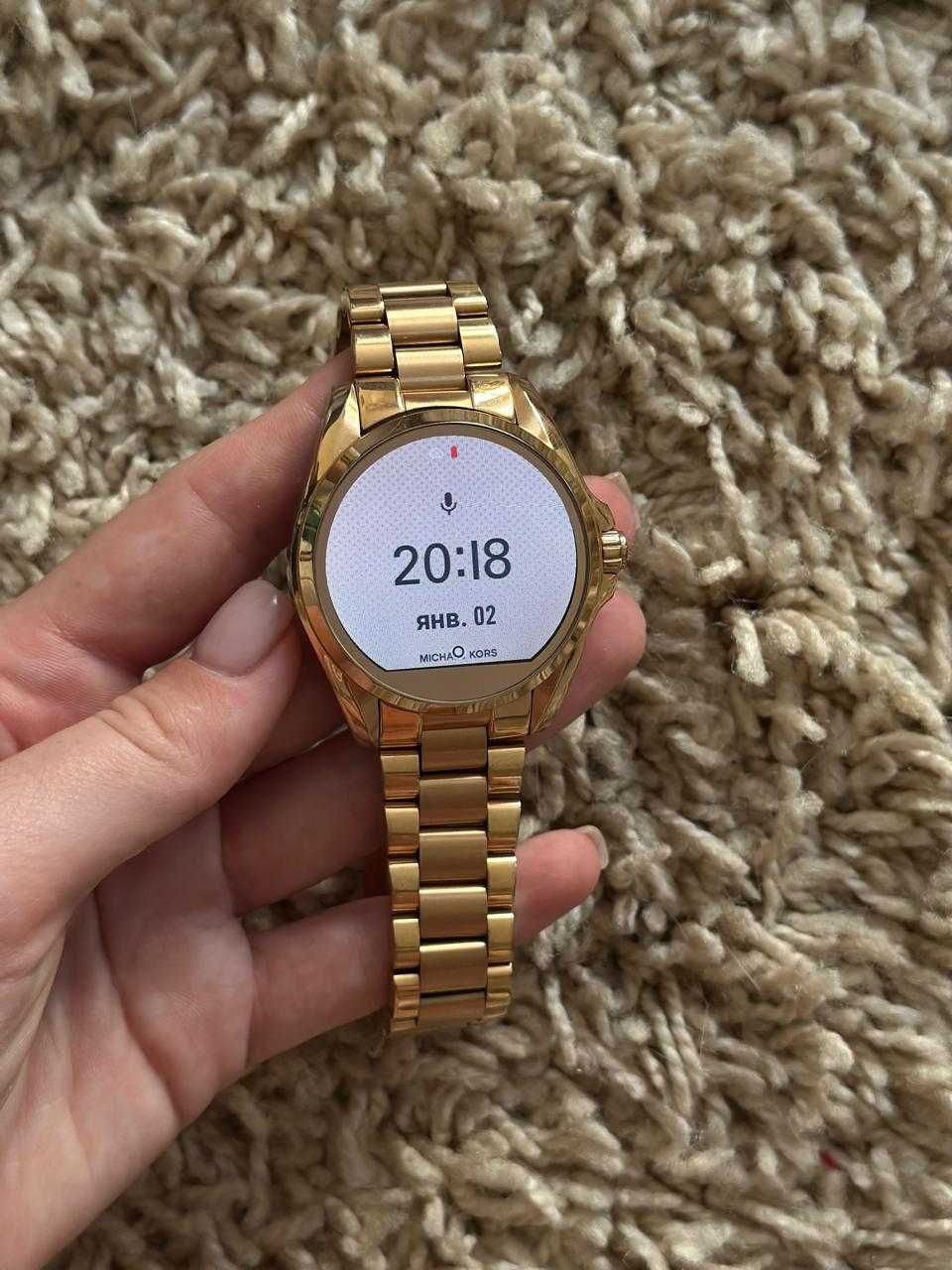 Smart часовник Michael Kors