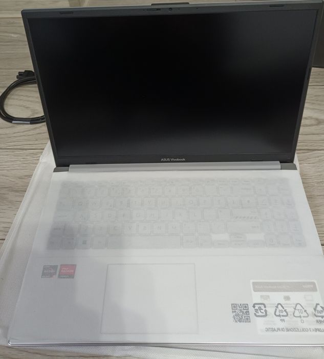 Laptop  si tableta