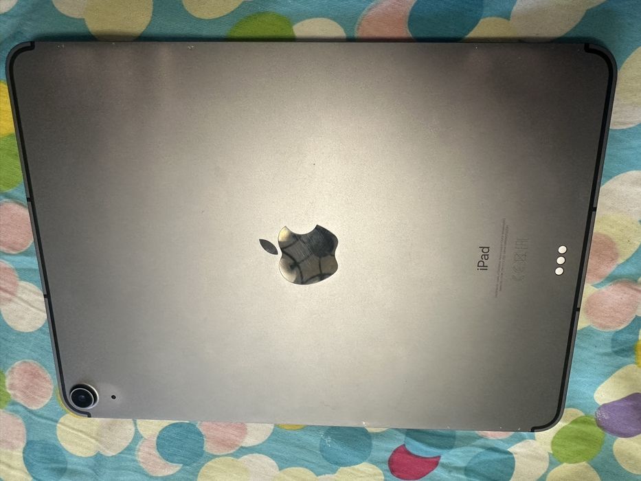 Ipad air 4th generation 2020 64gb wifi +cellular