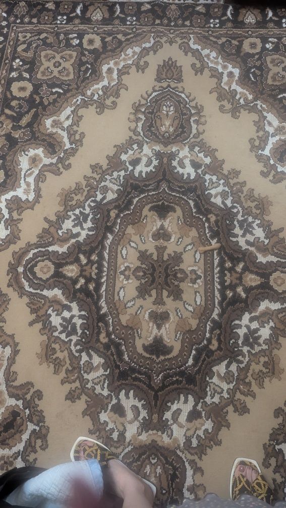 Продам ковер 1,75/2,5