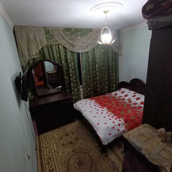 Гулаботда 2 хоналик квартира сотилади