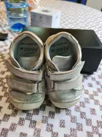 Бебешки обувки за прохождане  на Ponki