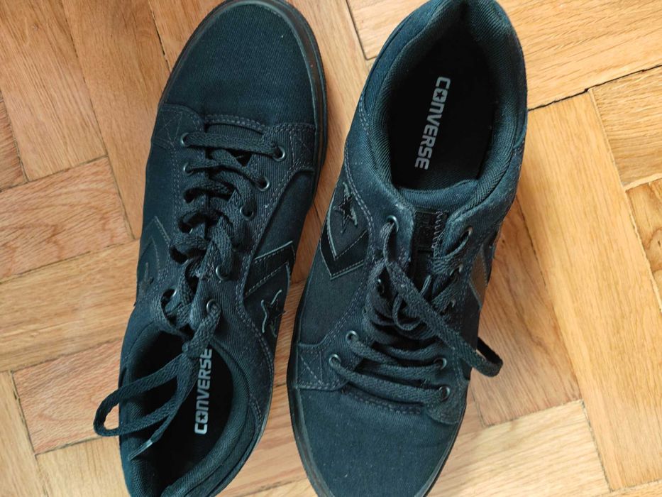 Converse Black Snikers size: 45