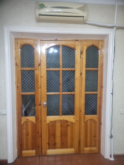 Taxta eshiklar jami 4 ta