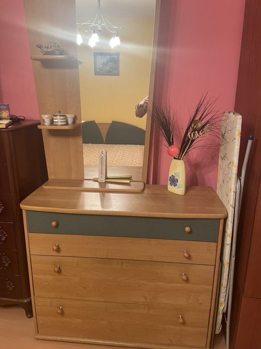 Спалня, гардероб, комод