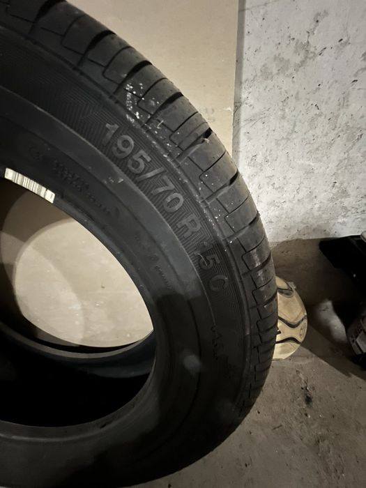 Чисто нови гуми за бус Gislaved