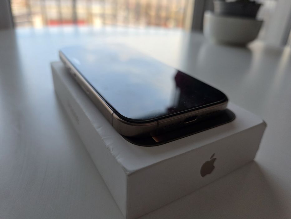 Iphone 16 Pro 256gb Gold