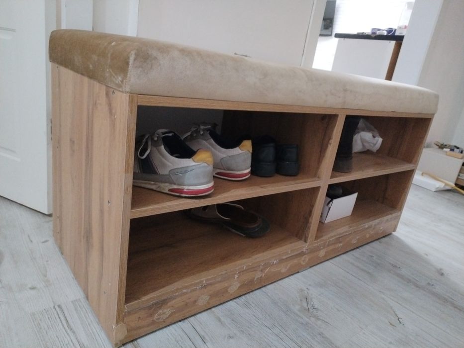 Продаю полку для обуви с седеньем