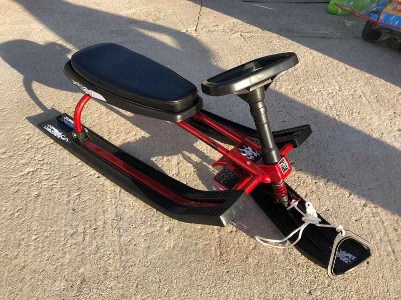 Качествена Шейна с кормило Чук и Гек, Кожена седалка, Различни цветове