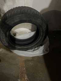 Зимние шины bridgestone 225/65/17 (2 шины)