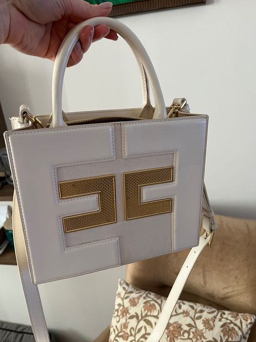 Продавам чанта Elisabetta Franchi