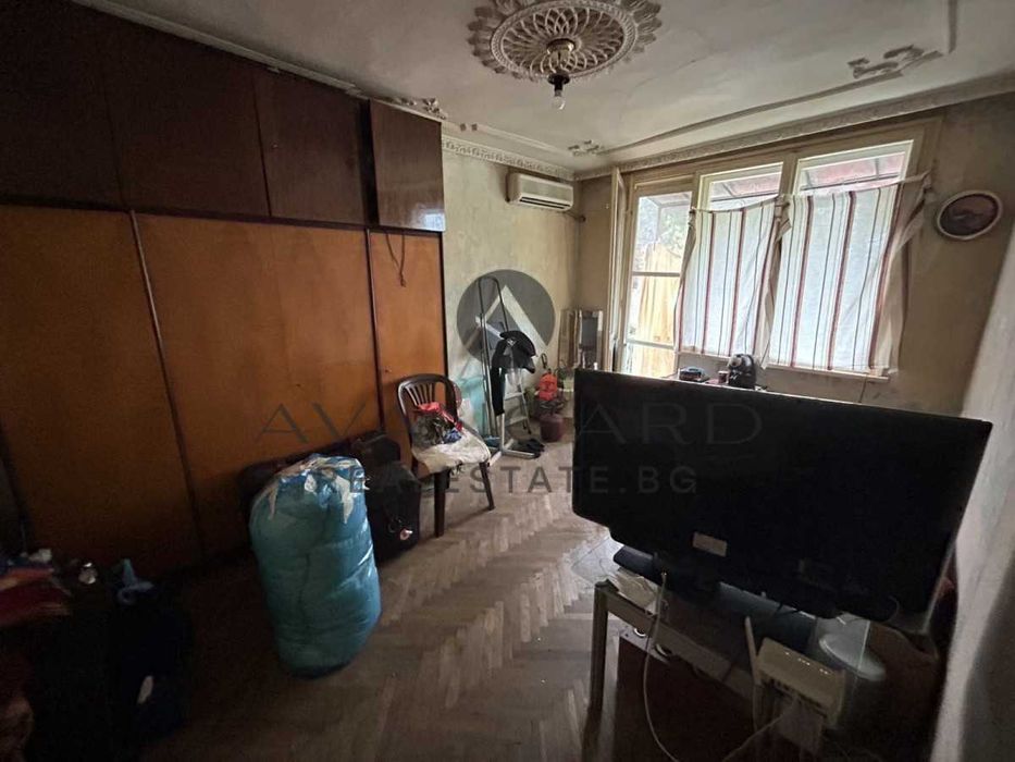Продава се Тристаен апартамент в Пловдив, Кършияка - 57 кв.м за 1843 €/кв.м - Снимка #4