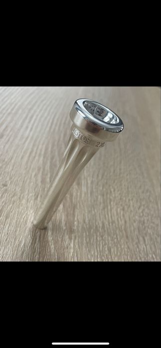 Vand mustiuc trompeta lotus 2xl2