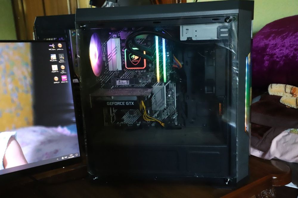 Montaj uchun kompyuter sotiladi a7