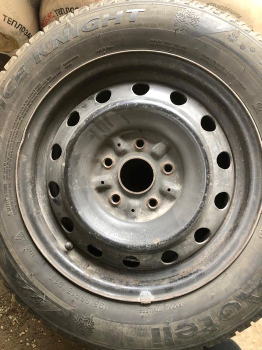 Зимние шины с дискоми б/у