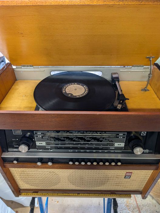 Радио грамофон Ригонда