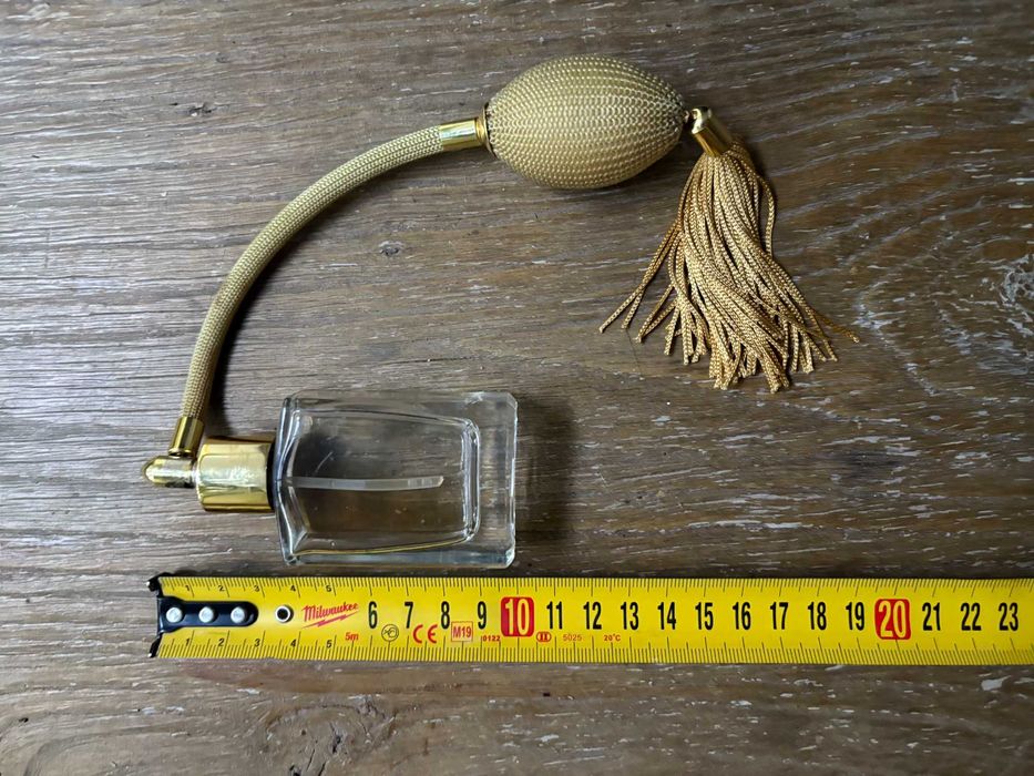 Sticluță parfum goala pt femei din cristal cu pompă, retro vintage