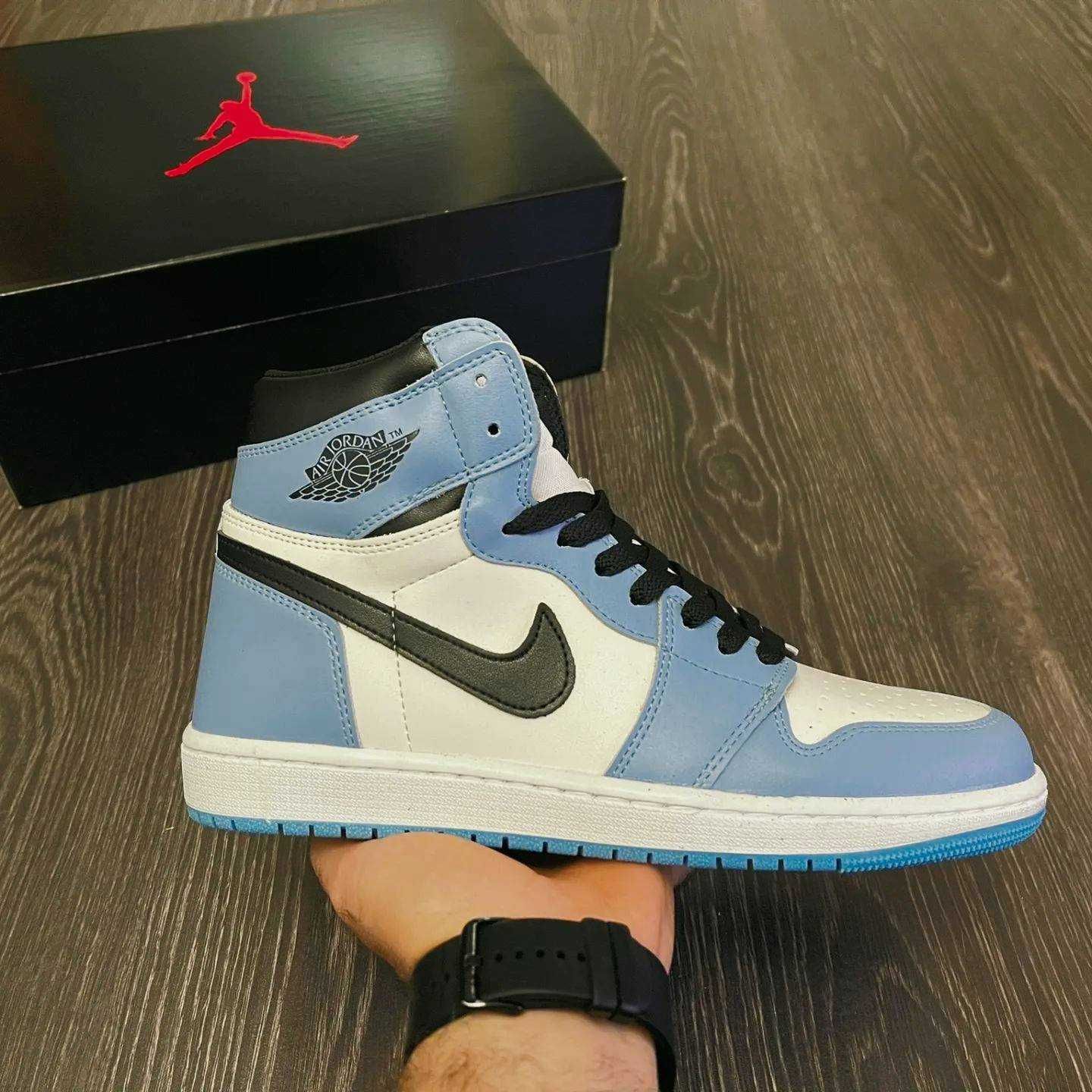 Nike Air Jordan 1 University Blue ( Verificare Colet )