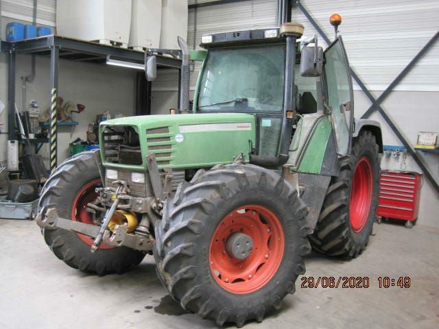 Dezmembrez Tractor Fendt 512