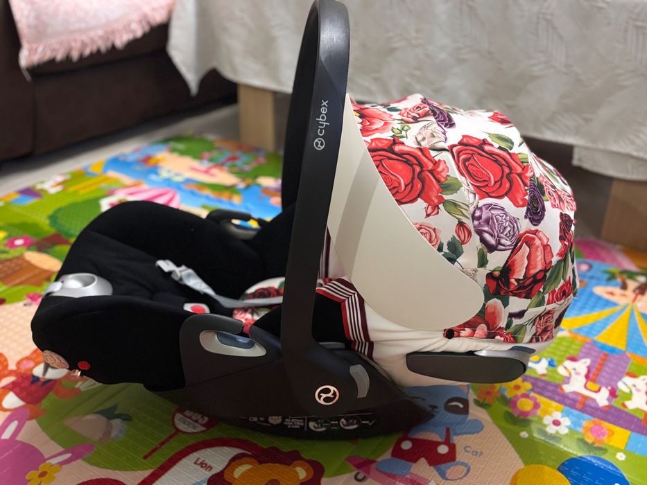 Стол за кола Cybex Cloud T i-Size Spring Blossom Light