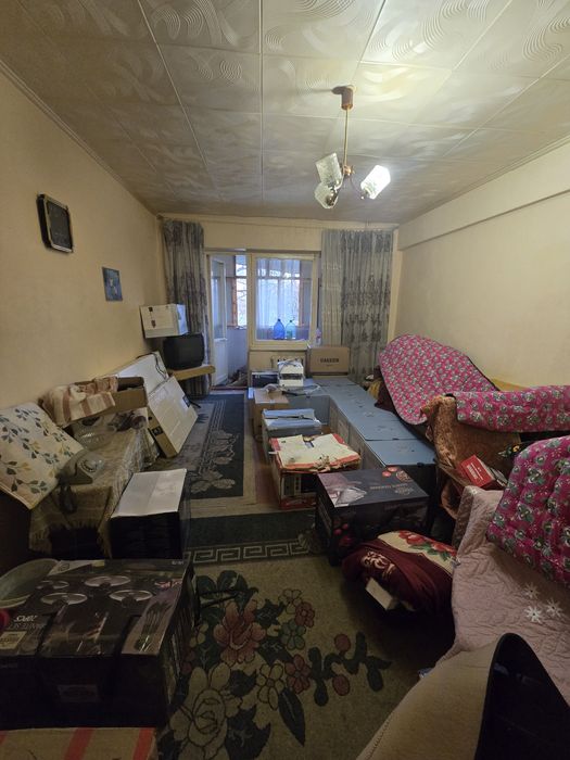 Кадышева Дворец 1комн 2этаж 37м2 кирпич балкон 1×4м галерейка