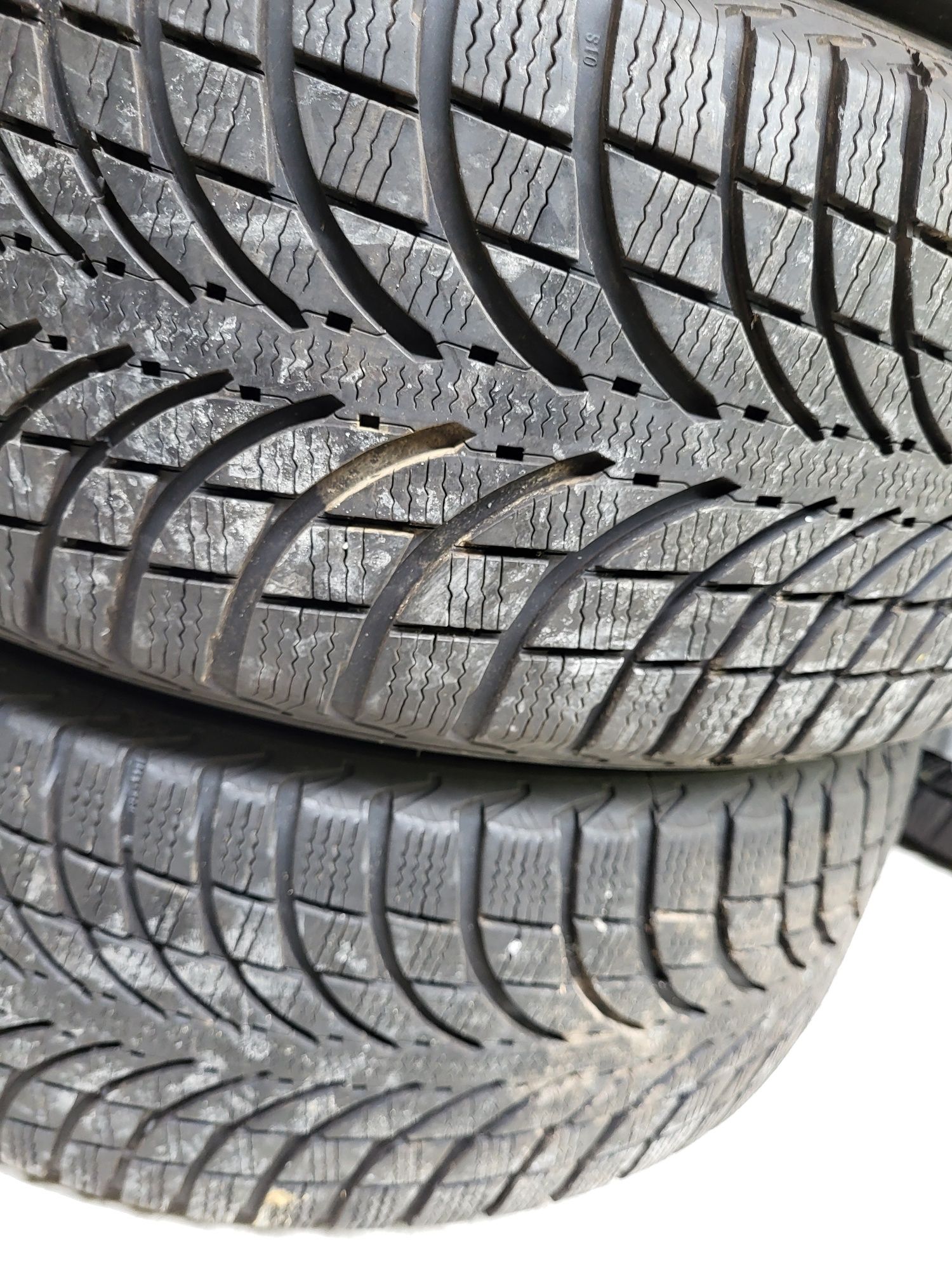 4 бр зимни 225/60/17 Michelin