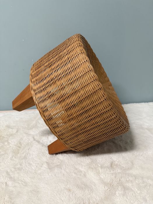 Ратанова табуретка / 80-те