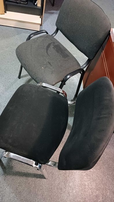 Стулья офисные в хорошем состоянии