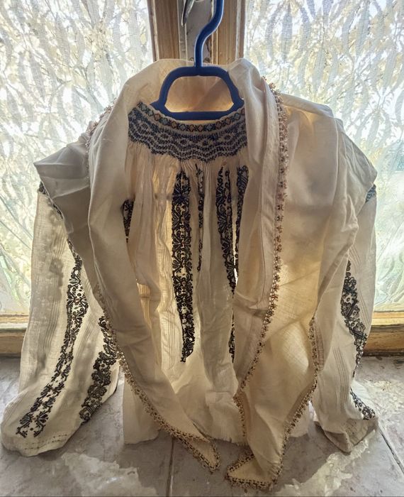 Camasi traditionale cu vechime si marame