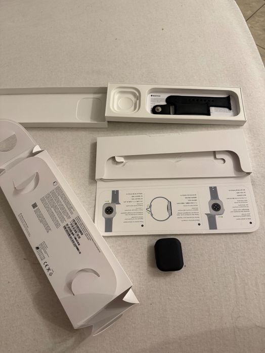 Часовник apple watch SE 2 nd Gen сив